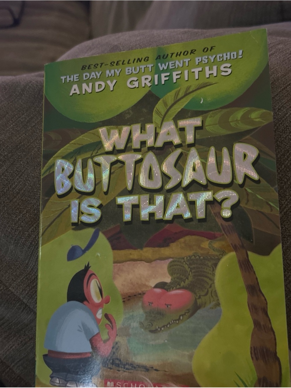 What Buttosaur Is That? by Andy Griffiths - Green Cover